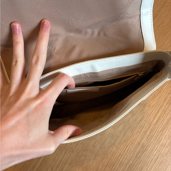 Hardy Amies White Shoulder Bag - Picture 5 of 9